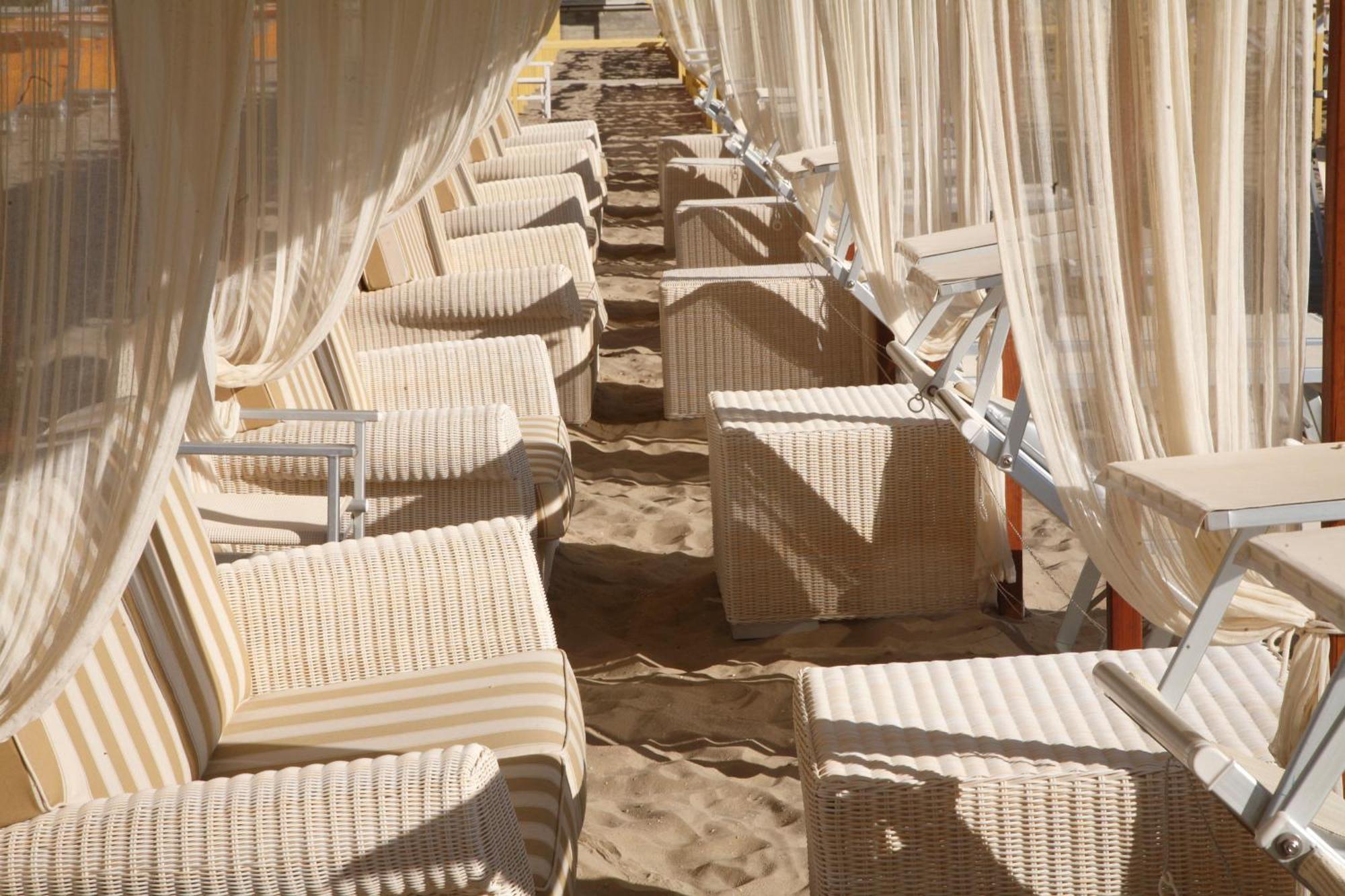 Hotel Maestrale Riccione Exteriör bild